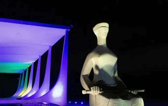 STF cobra explicações de sete tribunais sobre pagamentos acima do teto