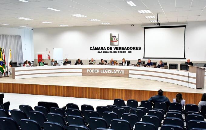 Projeto que destina R$ 240 mil aos bombeiros e à PM avança na Câmara de SMO