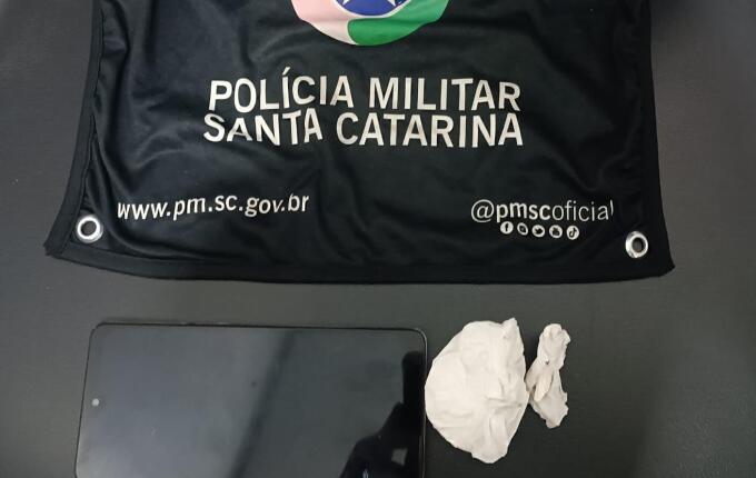 Homem é preso com cocaína escondida em carro durante abordagem em São José do Cedro