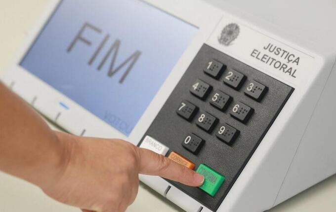 Eleições transcorrem com tranquilidade no segundo maior colégio eleitoral de São José do Cedro