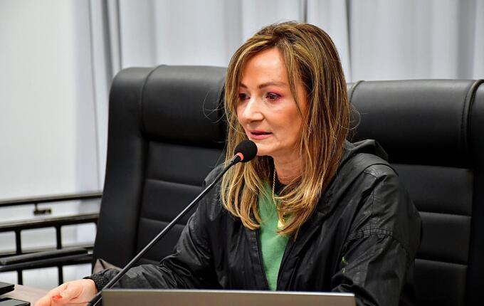 Vereadora pede projeto para pagamento retroativo a servidores de SMO