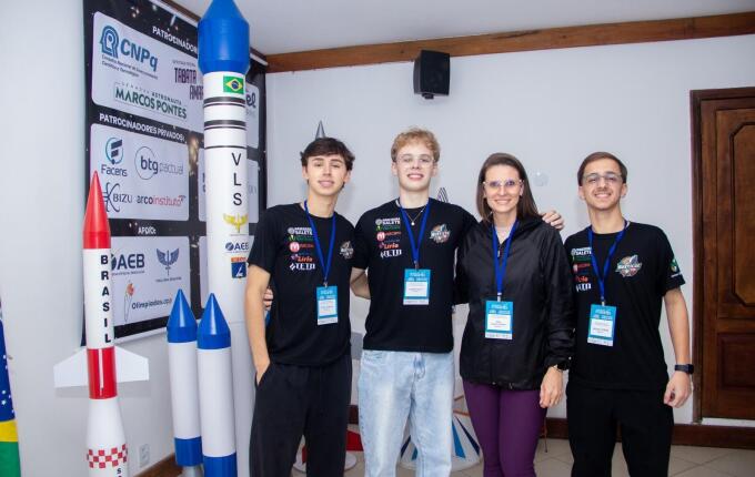 Escola SESI de SMO conquista quarto título nacional consecutivo na Jornada de Foguetes