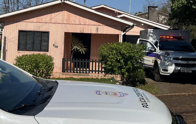 Mulher é baleada por ex-companheiro em Guarujá do Sul; homem tira a própria vida após tentativa de feminicídio