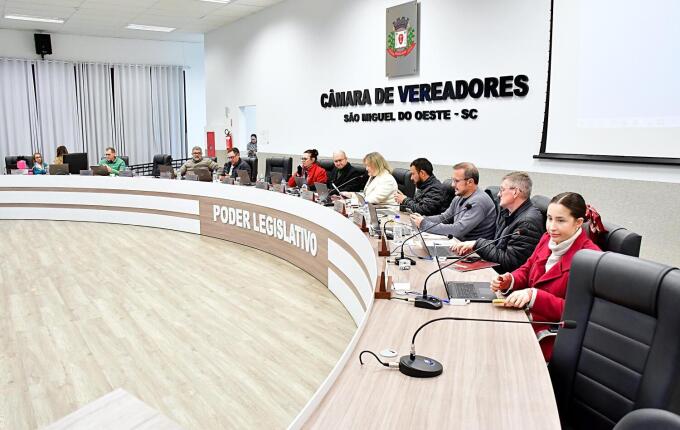 Câmara aprova projeto que altera pagamento do vale-alimentação em SMO