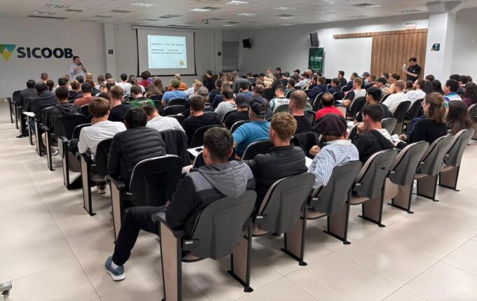 Capacitação sobre crédito fundiário reúne mais de 120 participantes em São Miguel do Oeste
