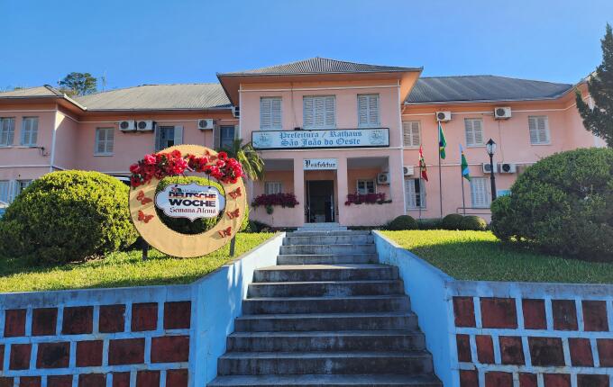 São João do Oeste investe em eventos para homenagear os idosos