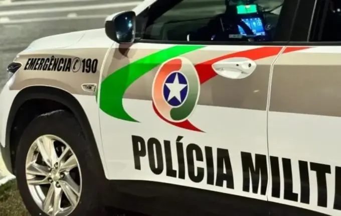 Homem relata falso assalto após esquecer celular em carro de aplicativo em Blumenau