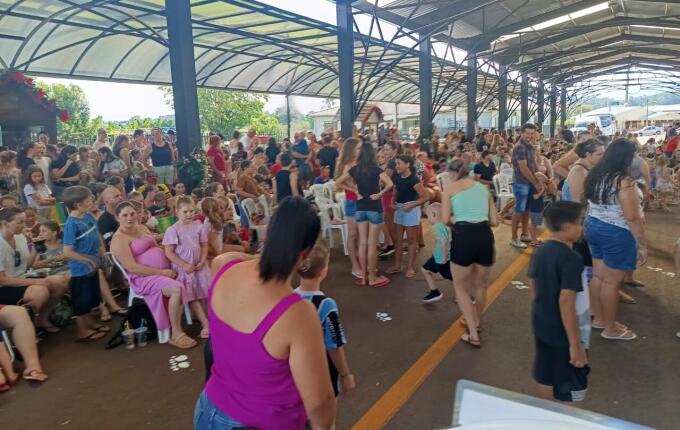 Público prestigia “Páscoa em Família”, em Iporã do Oeste