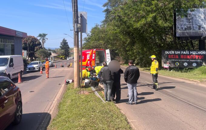 Motociclista fica ferido em acidente na Avenida Willy Barth, em São Miguel do Oeste