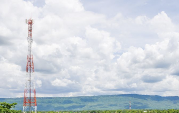 Governo de SC cria programa para ampliar internet e telefonia no interior
