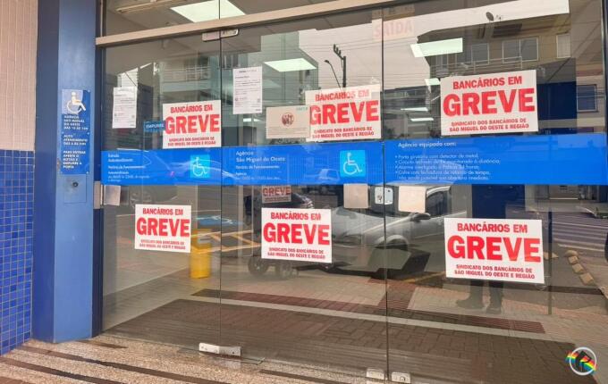 Agências da Caixa têm atendimento afetado por greve no Extremo Oeste