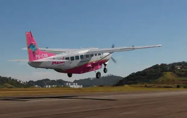 Passagens para voos entre SMO e Florianópolis estão à venda por R$ 815