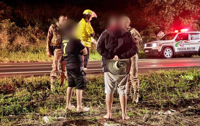 Saída de pista deixa 5 pessoas feridas na SC 163, em São Miguel do Oeste