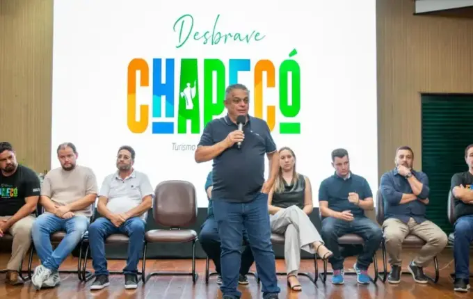 João Rodrigues cancela evento de renúncia ao cargo de prefeito de Chapecó