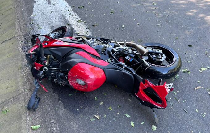 Motociclista de Maravilha morre após saída de pista na BR-282, em São Miguel do Oeste