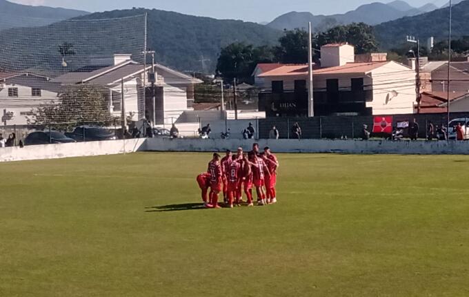 Cometa empata em Palhoça pelo primeiro jogo do Catarinense Não-Profissional
