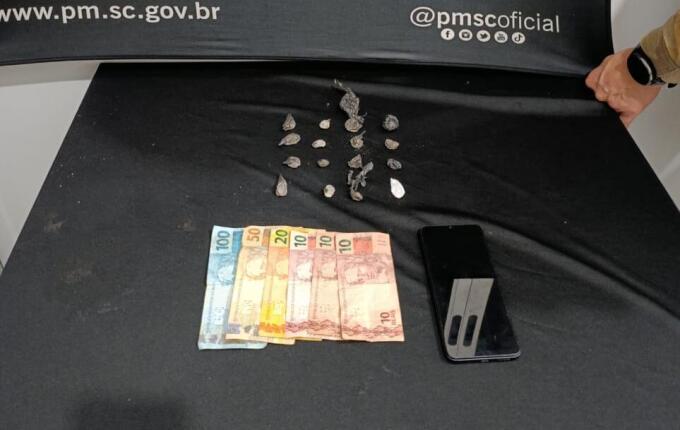 Adolescente é apreendido por tráfico de drogas em SMO