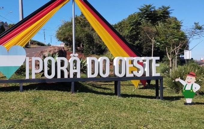 Ornamentação típica traz clima da Kerbfest 2023 à Iporã do Oeste