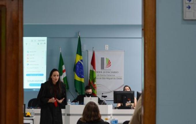 Acusado de tentar matar companheira com tiro no peito vai a júri nesta sexta-feira