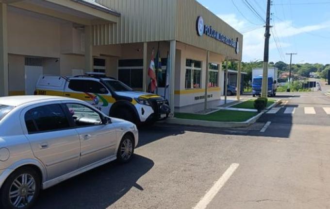 Polícia recupera carro furtado na SC-163 em Iporã do Oeste