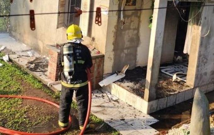 Incêndios com lareiras, fogões e aquecedores aumentam 150% no inverno em SC