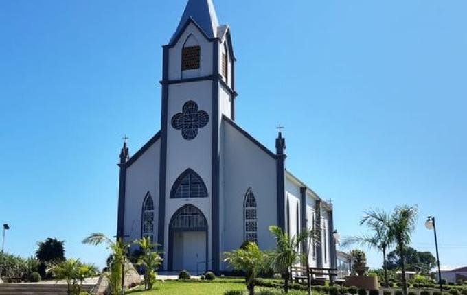 Beato Roque realiza Noite Cultural em comemoração aos 80 anos de fundação