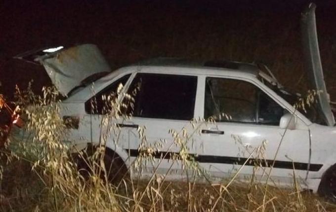 Carro capota e deixa três feridos em acidente na SC-161