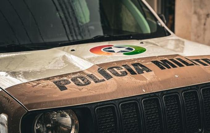 PM prende homem por furto de materiais da feira de Bandeirante