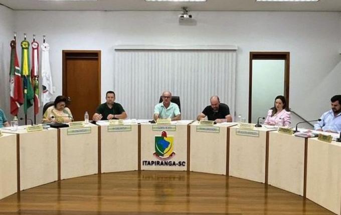 Vereadores de Itapiranga aprovam projeto de lei de cuidadores de crianças