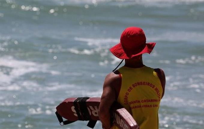 Afogamentos aumentam mais de 50% no verão 2025 em SC