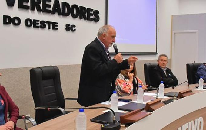 Comunidade se manifesta contra instalação de ciclovia na Rua Oiapoc