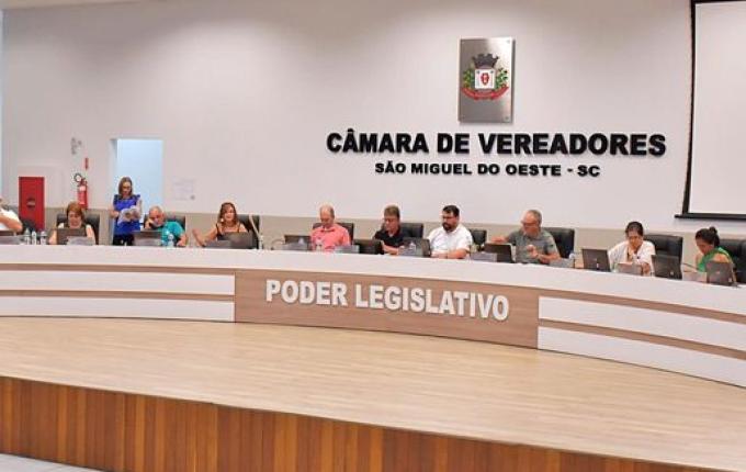 Projeto cria "Protocolo Violeta" para bares e restaurantes em SMO