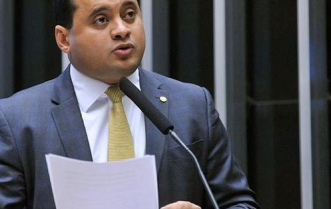 PF pediu prisão de senador em ação contra fraudes do INSS; STF negou