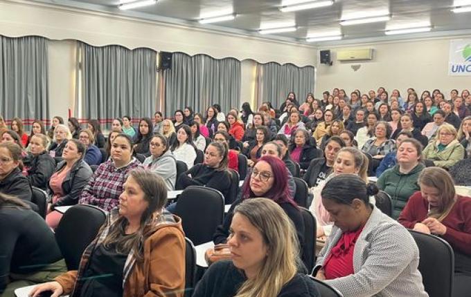 Recesso escolar começa em SMO com foco na formação dos educadores