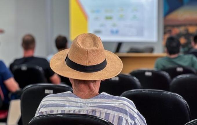 Reunião discute cotas de aviários para investimentos em São Miguel do Oeste