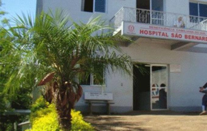 Idosa é atendida com suspeita de Covid-19 em hospital de Quilombo