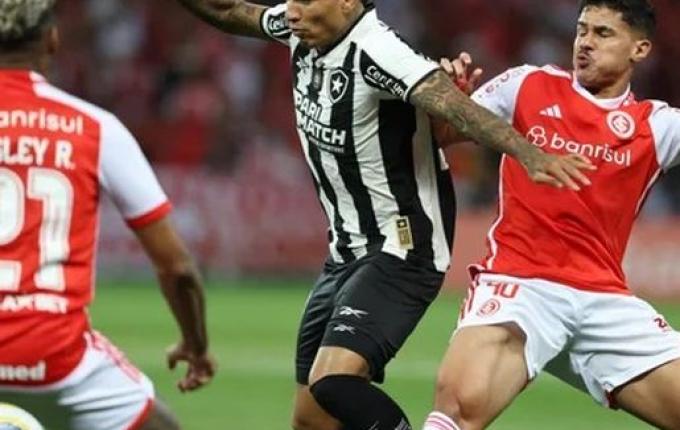 Inter perde para o Botafogo, que joga por empate na última rodada para ser campeão brasileiro