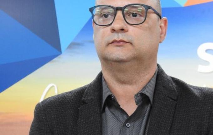 Secretário de Educação de SMO promete foco no servidor e na estrutura escolar