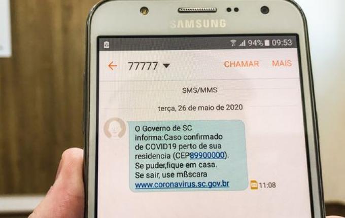 Moradores de São Miguel recebem SMS sobre casos de COVID-19