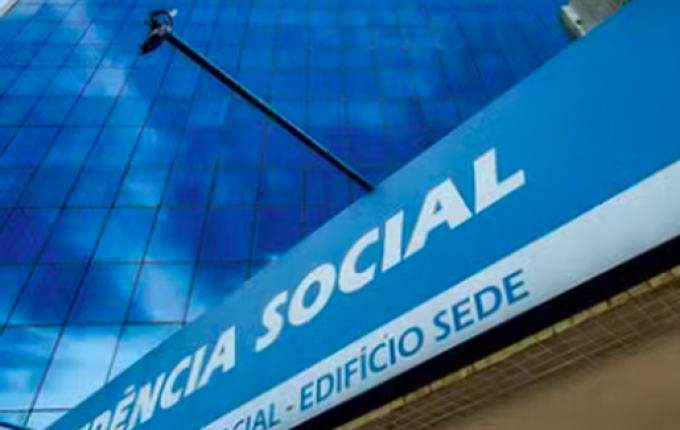 Oposição derrota governistas e elege presidente da CPI do INSS