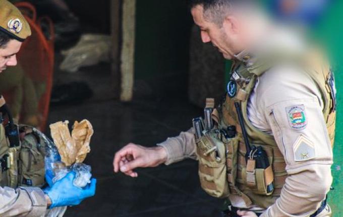 PM prende mulher por tráfico de drogas em São Miguel do Oeste