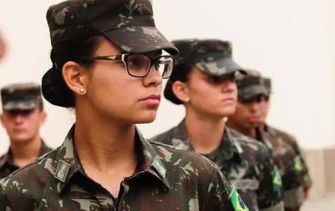 Forças Armadas iniciam alistamento voluntário feminino