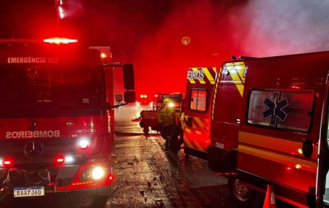 Bombeiros detalham atendimento de vítimas em acidente na BR-282