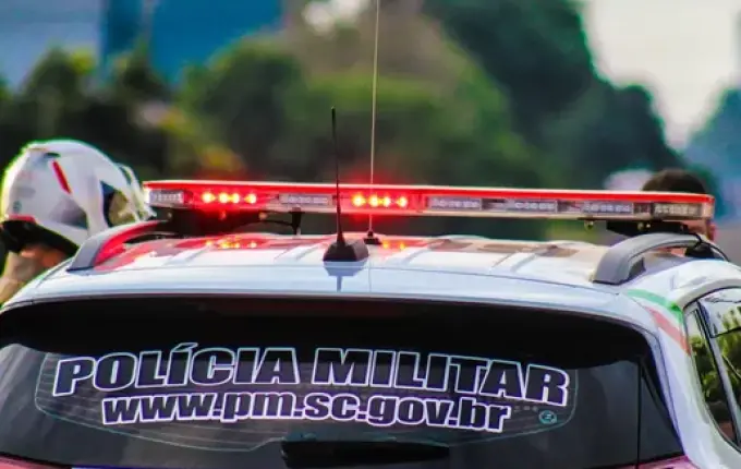 PM cumpre mandado de apreensão de adolescente em SMOeste