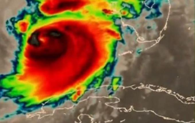 Furacão Milton perde força, mas deixa rastro de destruição e mantém Flórida em alerta