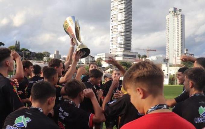 SUB-18 do Guarani é tricampeão regional em São Miguel do Oeste