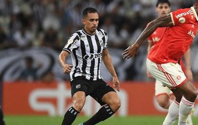 Internacional e Ceará empatam em jogo movimentado na Arena Castelão