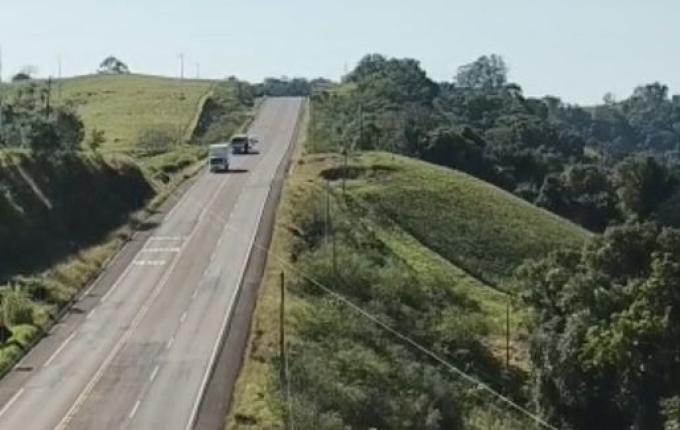 16 veículos são flagrados ultrapassando próximo a “curva da morte” na SC-161