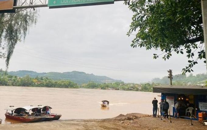 Travessia de balsa é interrompida em Itapiranga