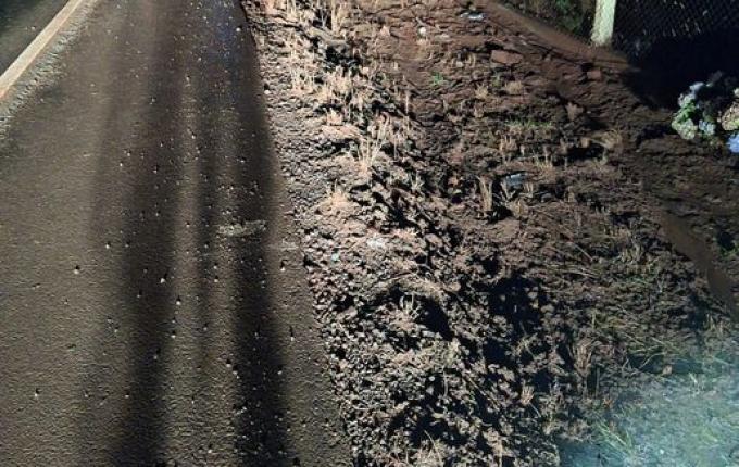 Motorista perde controle do veículo e sai da pista na SC-160